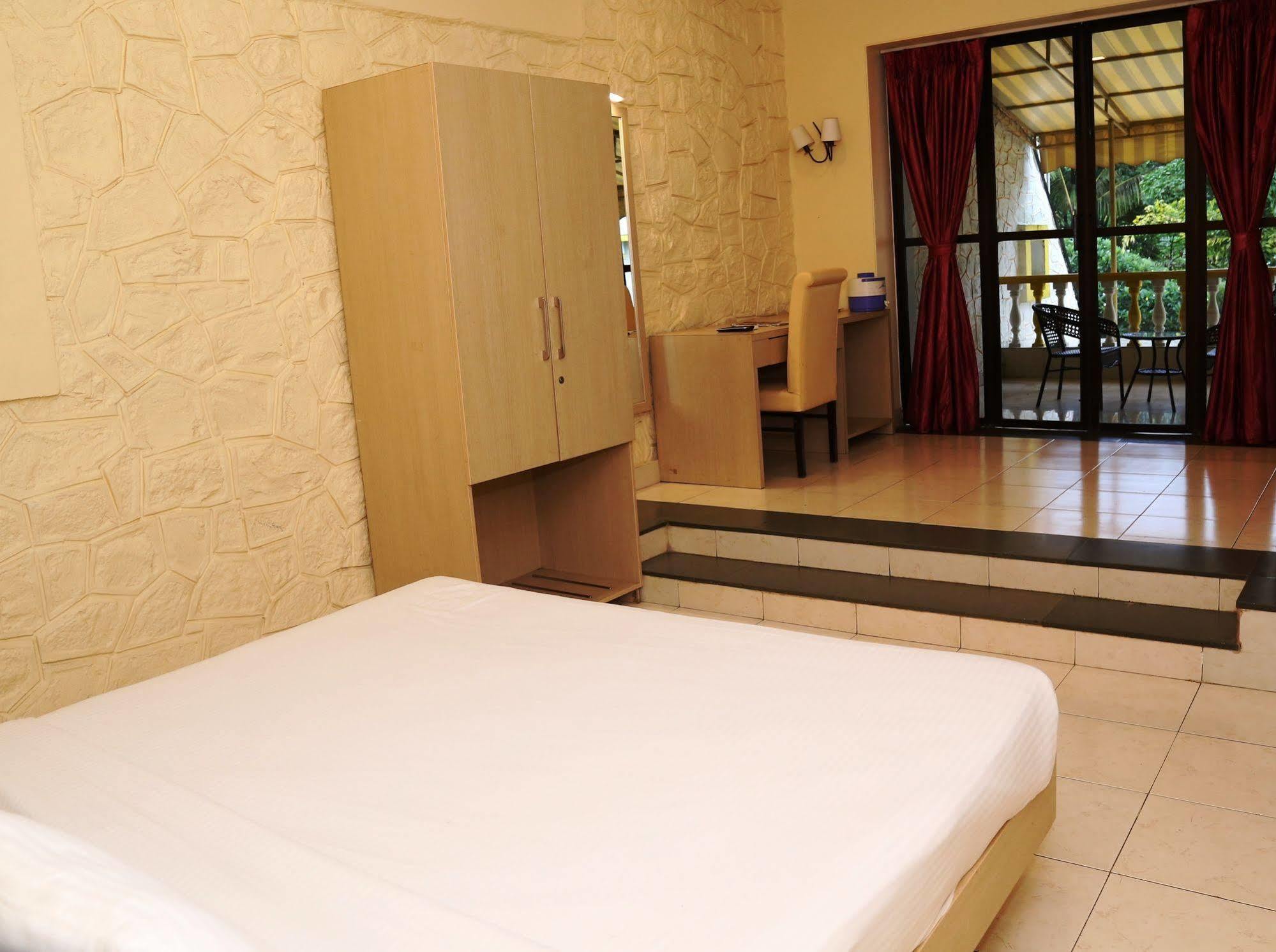 Panoramic Resort Panvel Karnāla Eksteriør bilde